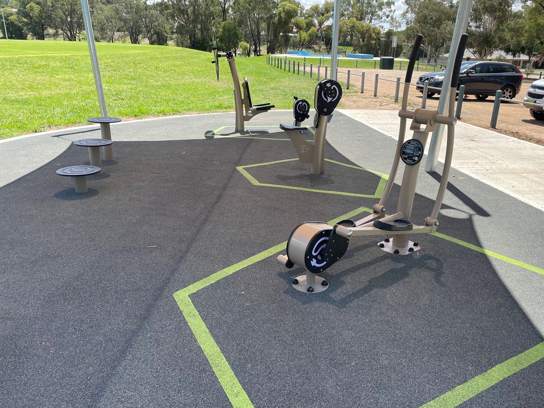 Ernest Grant Oval Fitness Trail
