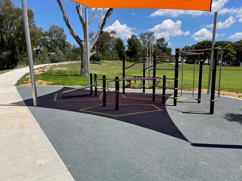 Ernest Grant Oval Fitness Trail - Image 3