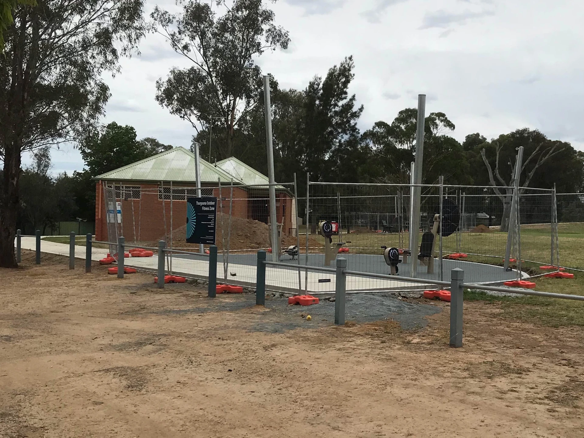 Ernest Grant Oval Fitness Trail - Image 7