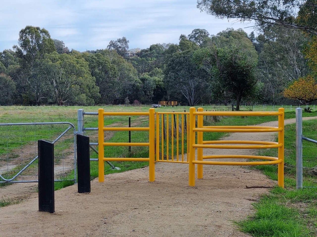 Fencing & Bollards - 1