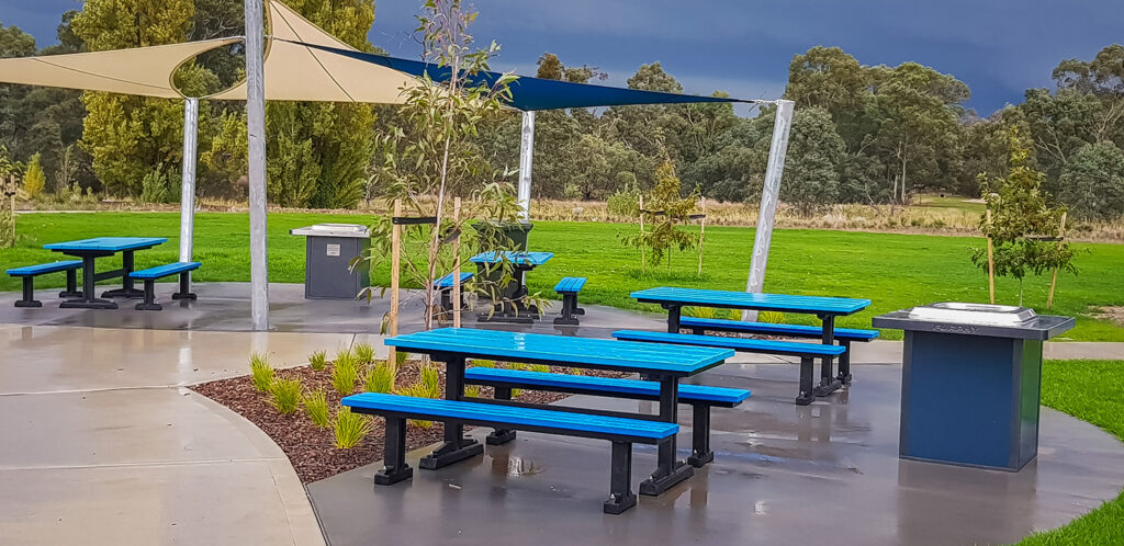 Shelters, Arbours & Street Furniture - 1