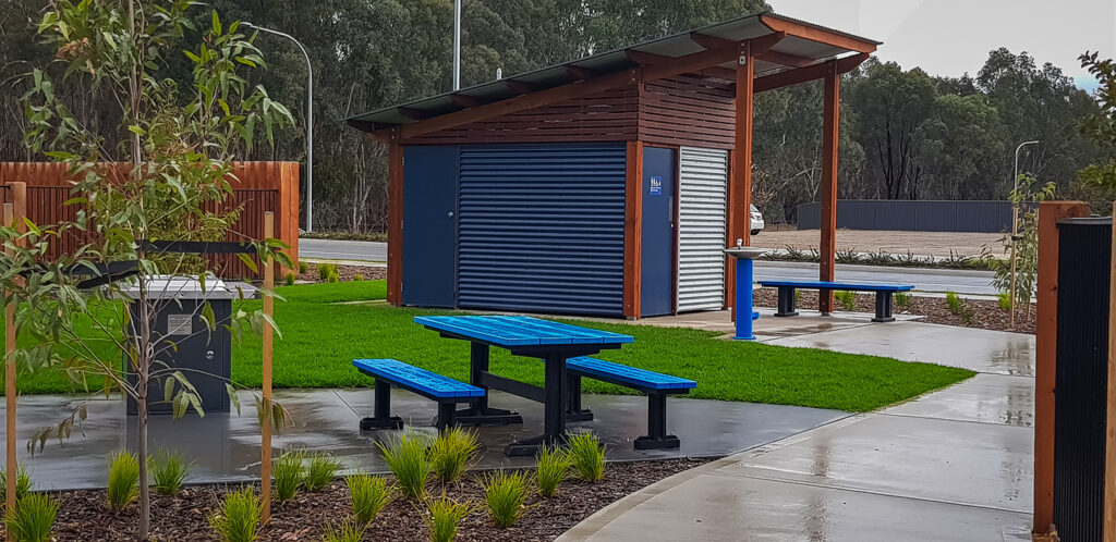 Shelters, Arbours & Street Furniture - 3