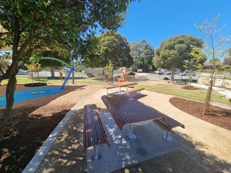 Tocumwal CWA Park - Image 1